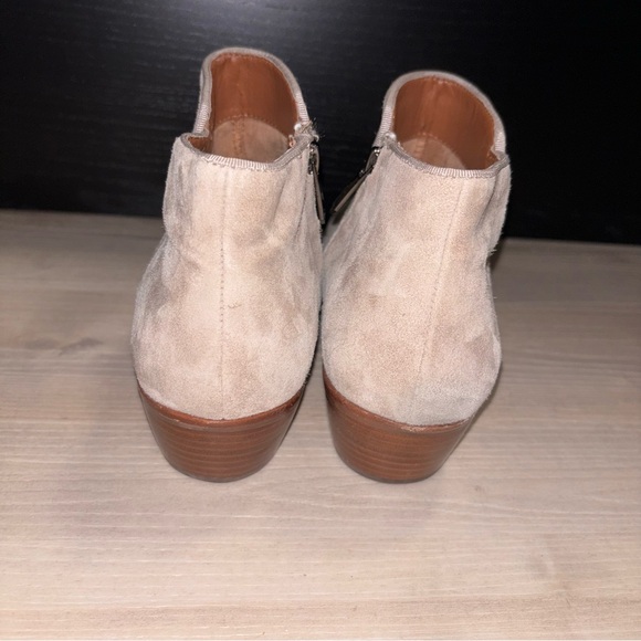 Sam Edelman Petty Chelsea Bootie in Putty - Picture 5 of 7